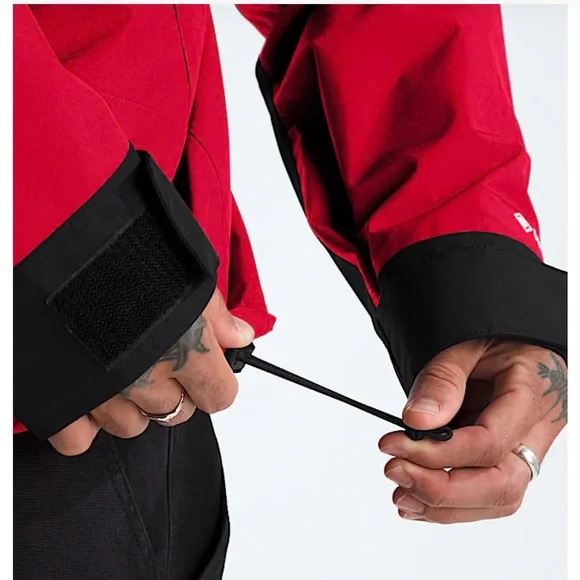 The North Face Men's Bold Red and Black Performance Jacket - Picture 6 of 16